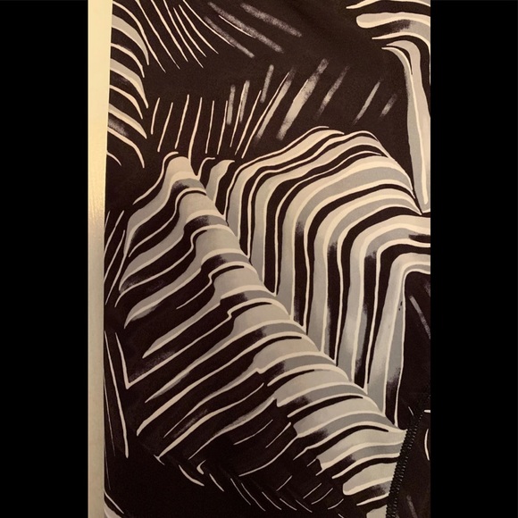 *SOLD* Z by Zella Leggings - Picture 2 of 3